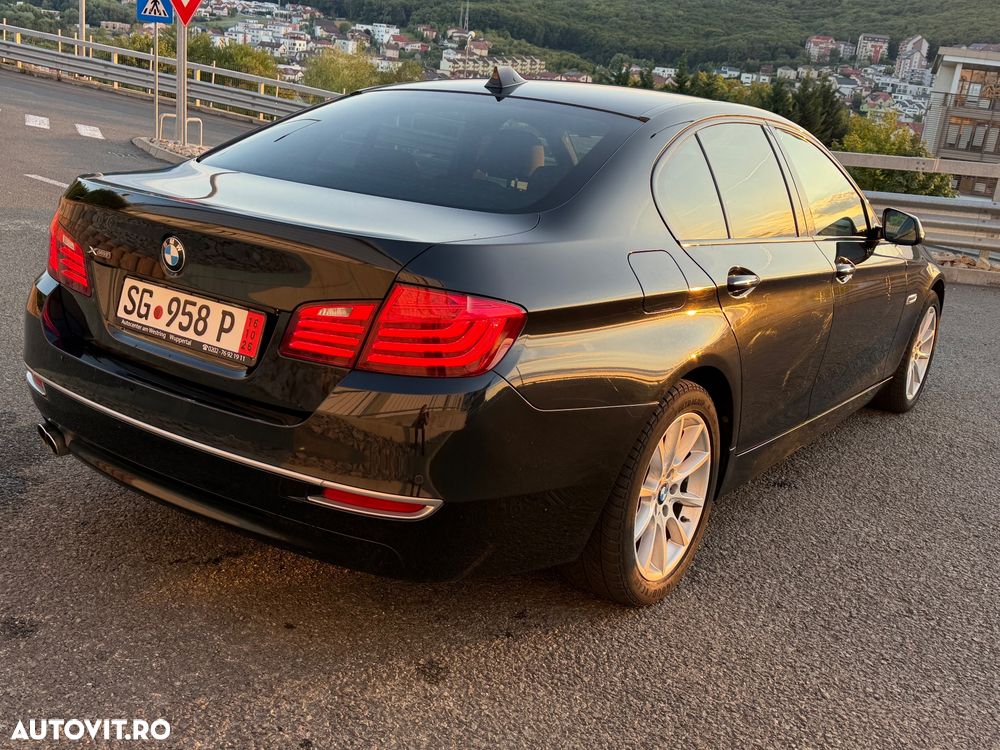 BMW Seria 5 520d xDrive - 4