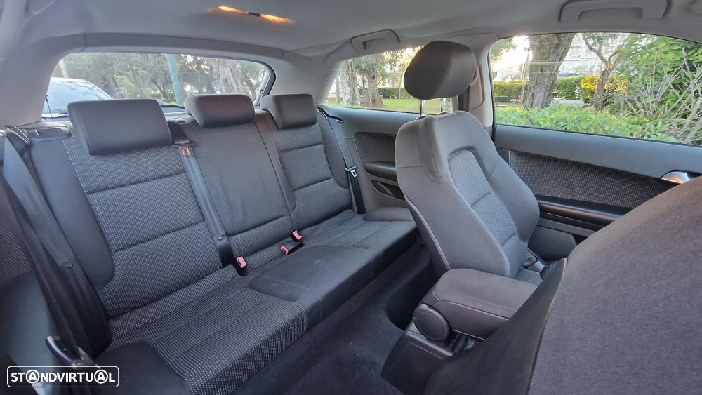 Audi A3 1.6 FSI Attraction - 11