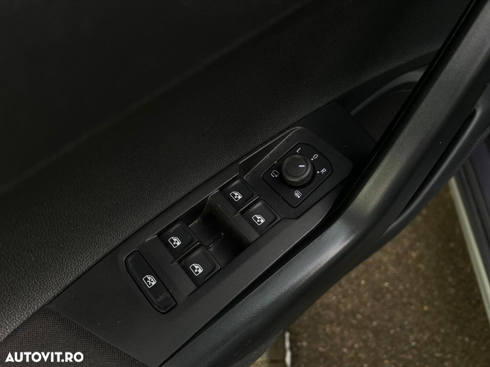 Volkswagen Taigo 1.0 TSI Life - 23