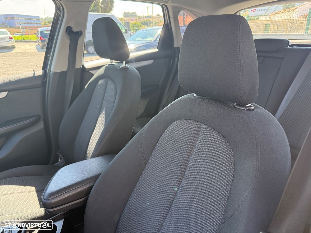 BMW 216 Active Tourer d Sport Line - 27
