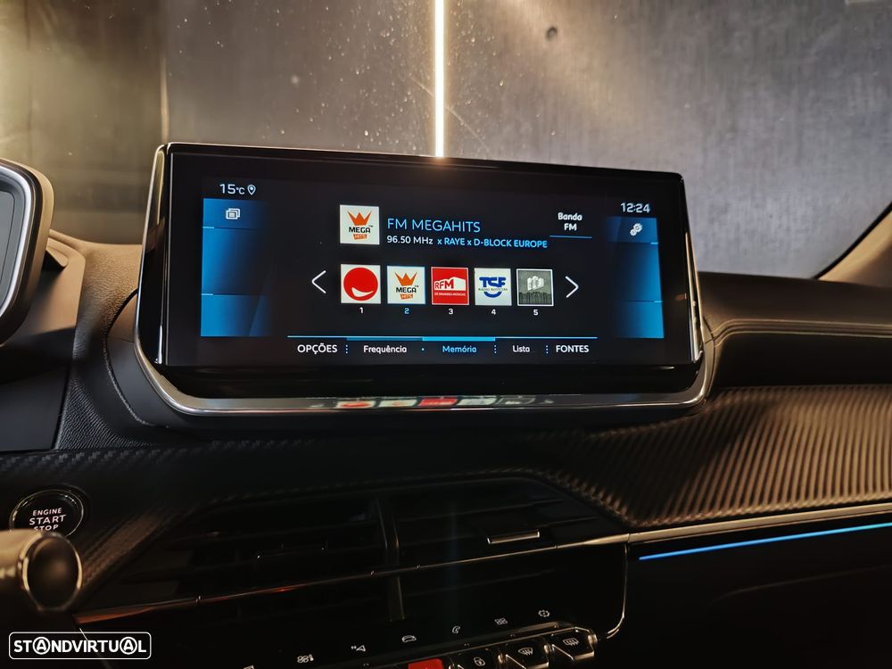 Peugeot 2008 1.5 BlueHDi GT EAT8 - 16