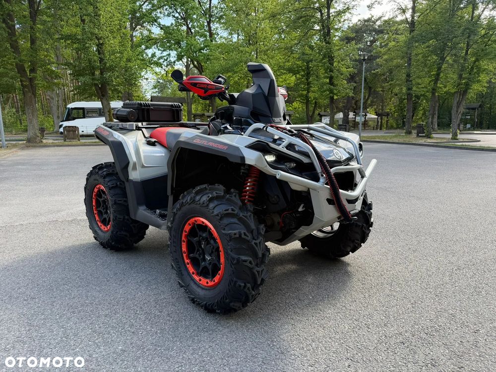 Can-Am Outlander - 2
