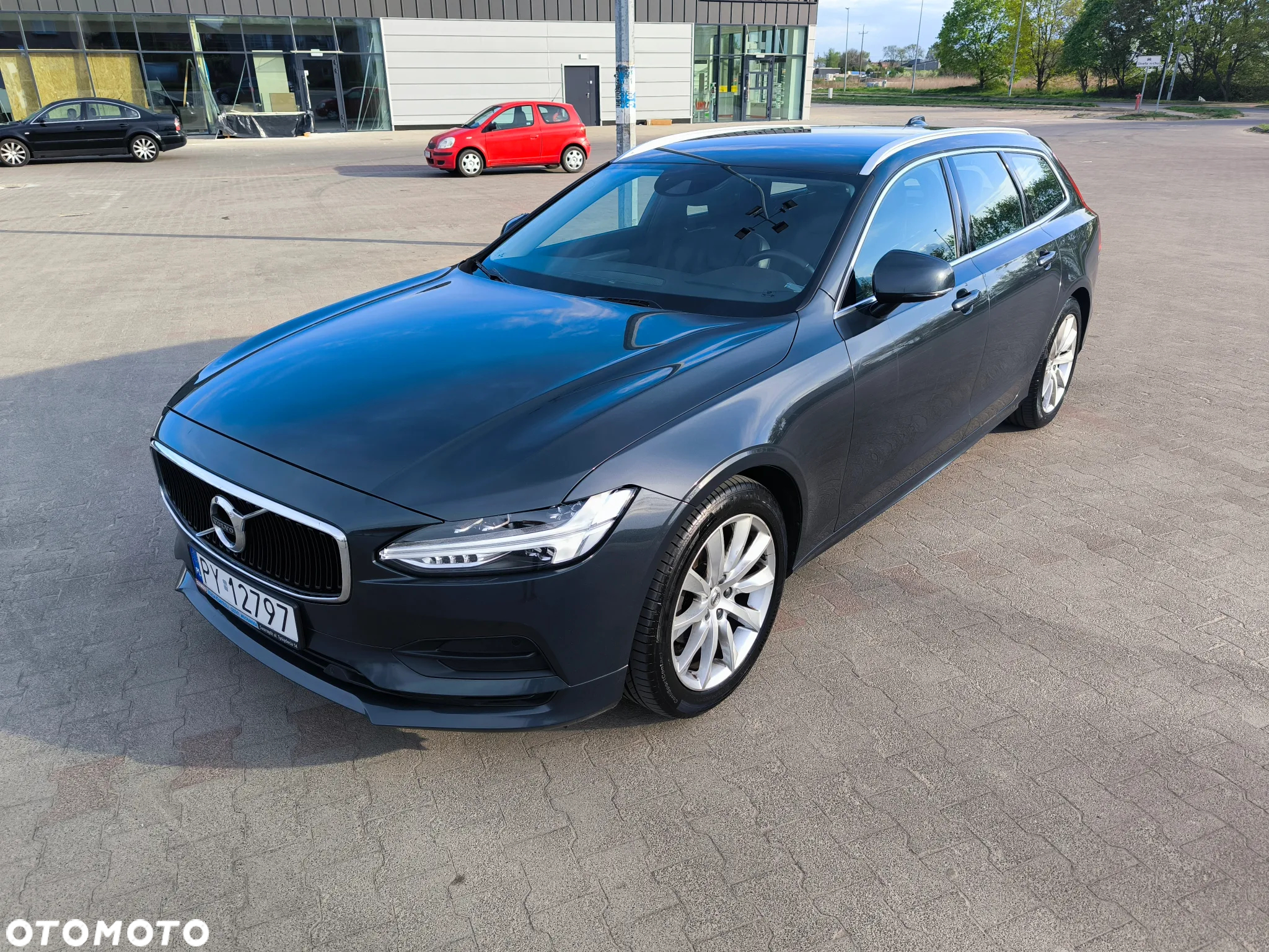 Volvo V90 D4 Geartronic Momentum - 12
