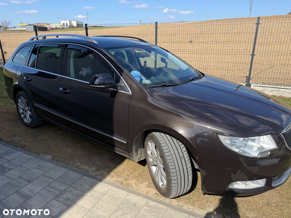 Skoda Superb 2.0 TDI Business DSG - 2