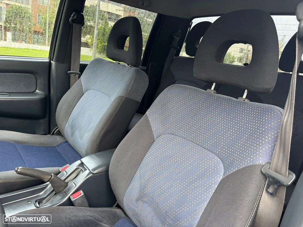 Mitsubishi L200 2.5 TD CD Strakar ABS+AC - 14