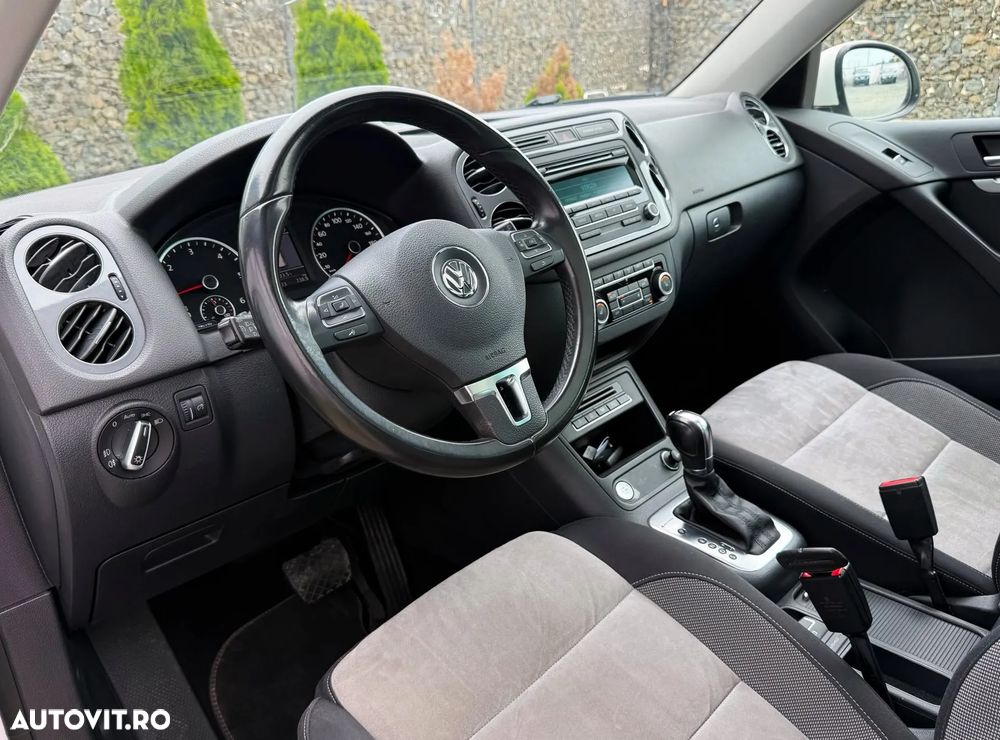 Volkswagen Tiguan 2.0 TDI 4Motion DSG Sport & Style - 16