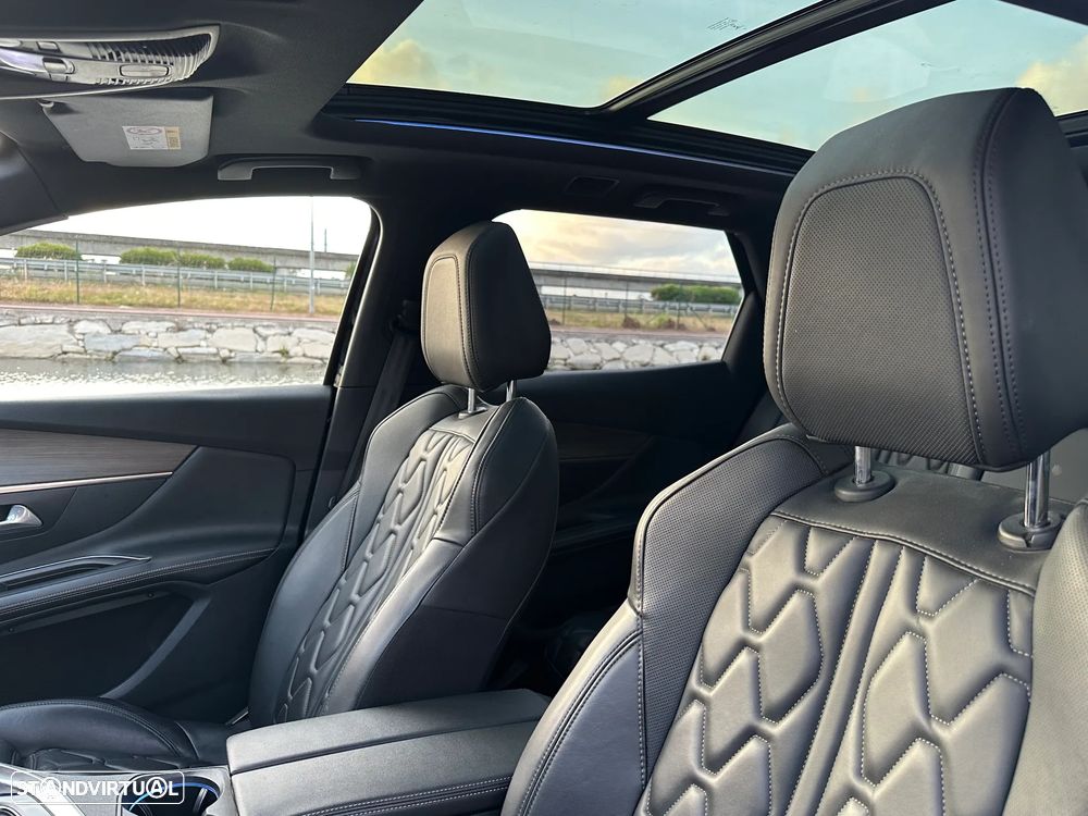 Peugeot 3008 1.6 Hybrid4 GT e-EAT8 - 23