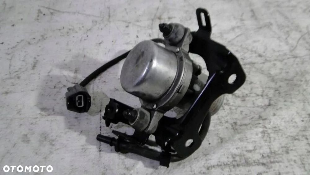 OPEL Corsa E Pompa vacum pompa 1.4 13433207