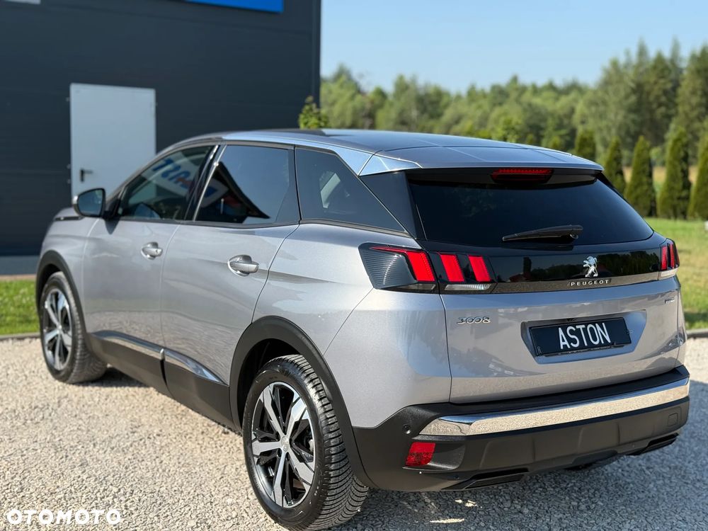 Peugeot 3008 1.2 PureTech Allure S&S - 11