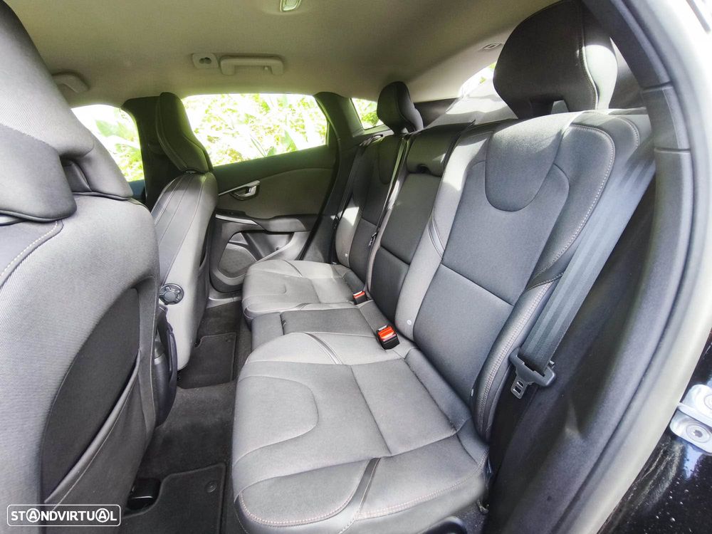 Volvo V40 Cross Country 2.0 D3 - 9