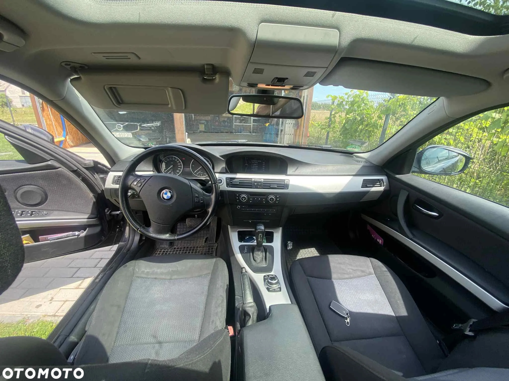 BMW Seria 3 320d DPF Touring - 4