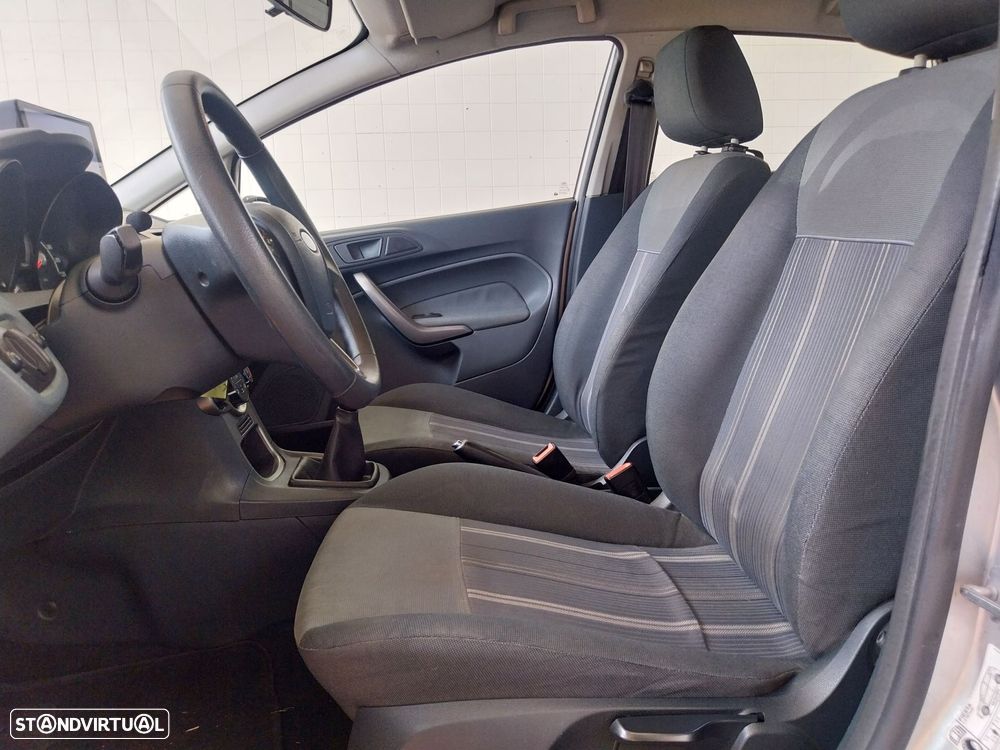 Ford Fiesta 1.25 Trend - 10