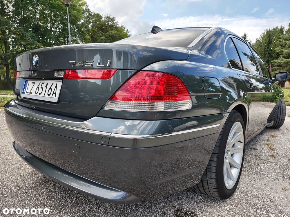 BMW Seria 7 745i L - 2