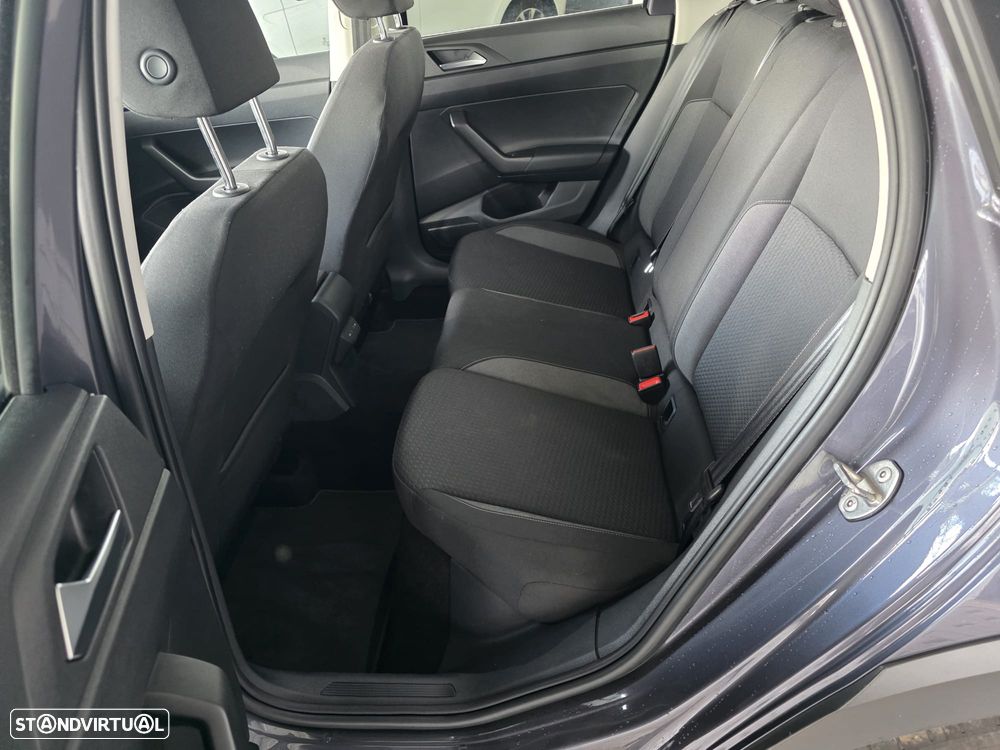 VW Taigo 1.0 TSI Urban DSG - 8