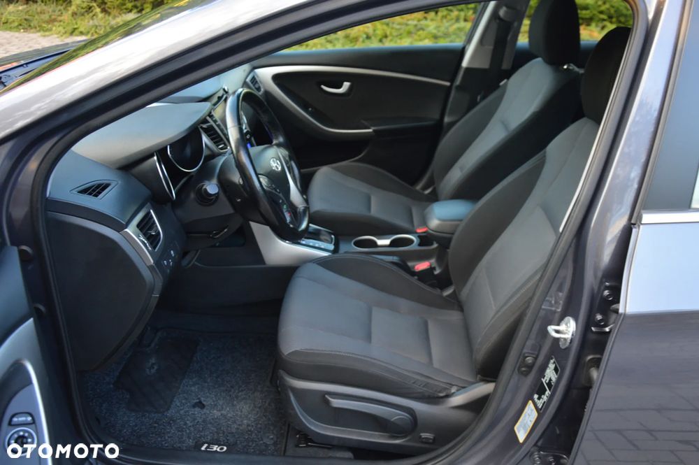 Hyundai i30 1.6 CRDi Premium DCT - 8