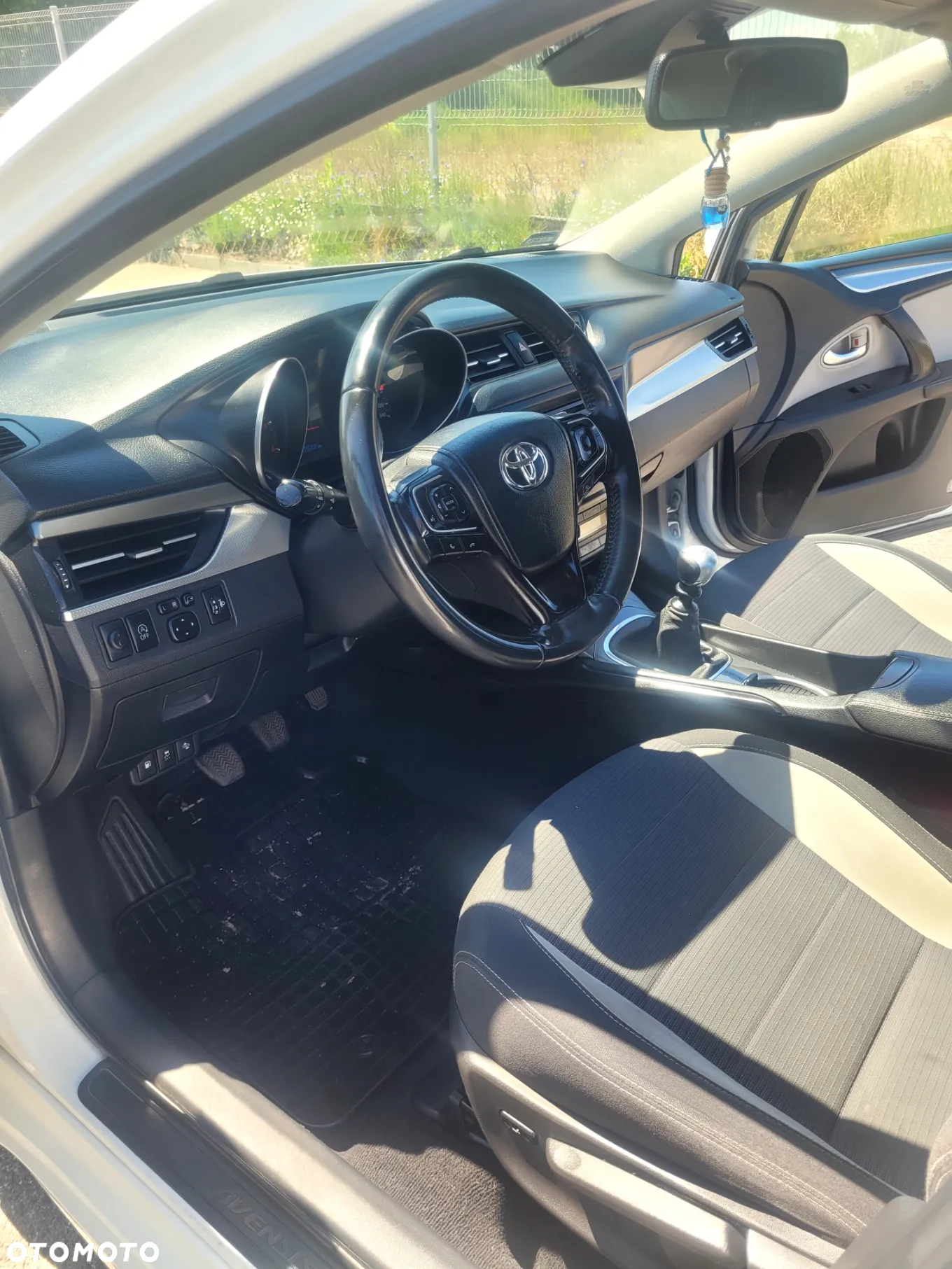 Toyota Avensis 2.0 D-4D Prestige - 8