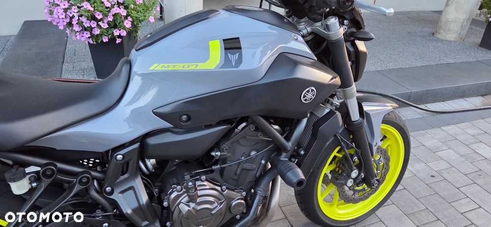 Yamaha MT - 7