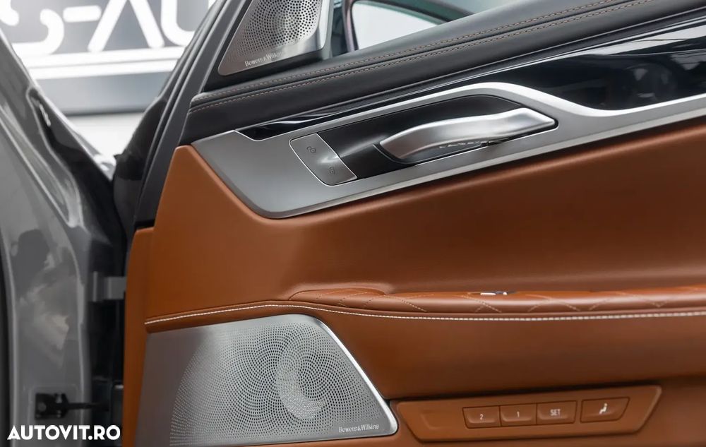 BMW Seria 7 745Le xDrive AT PHEV - 16