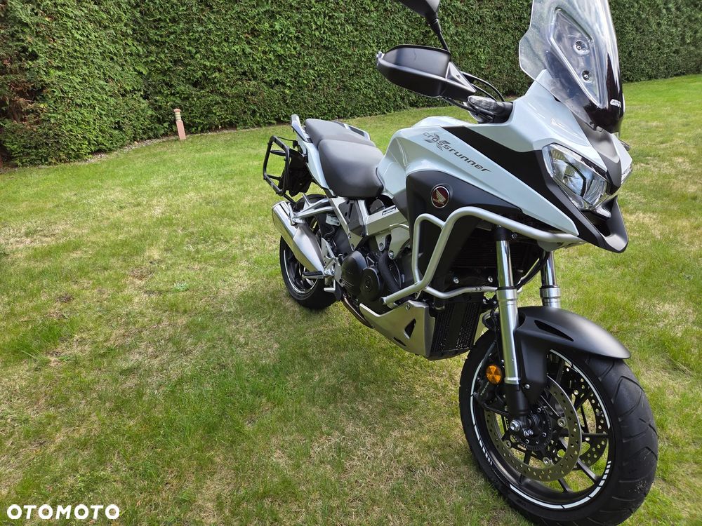 Honda VFR - 9