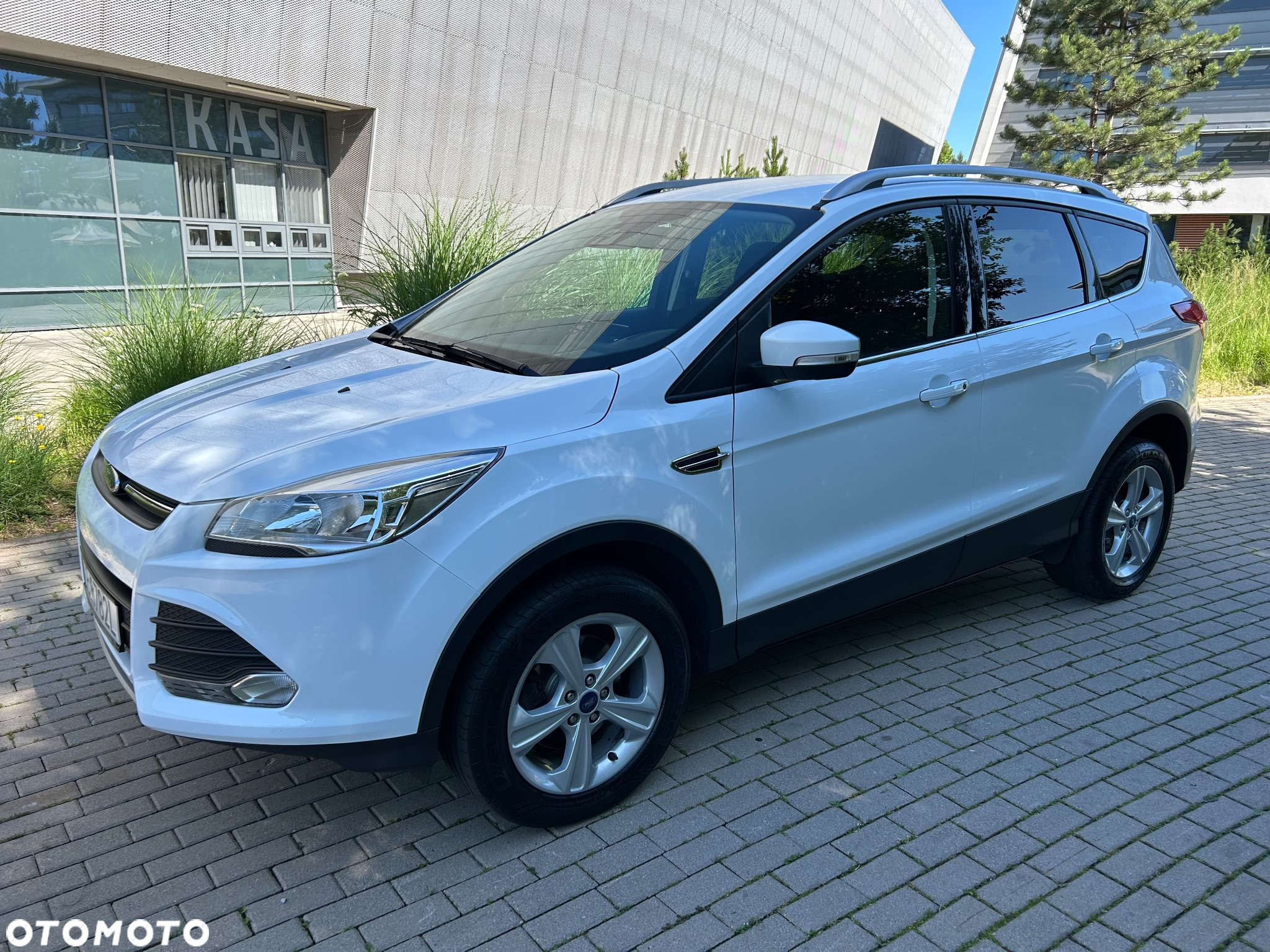 Ford Kuga 1.5 EcoBoost 2x4 Titanium - 13