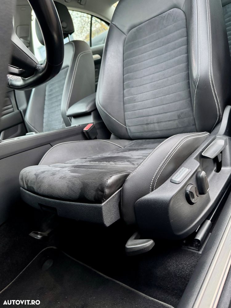 Volkswagen Passat 2.0 TDI DSG Highline - 19