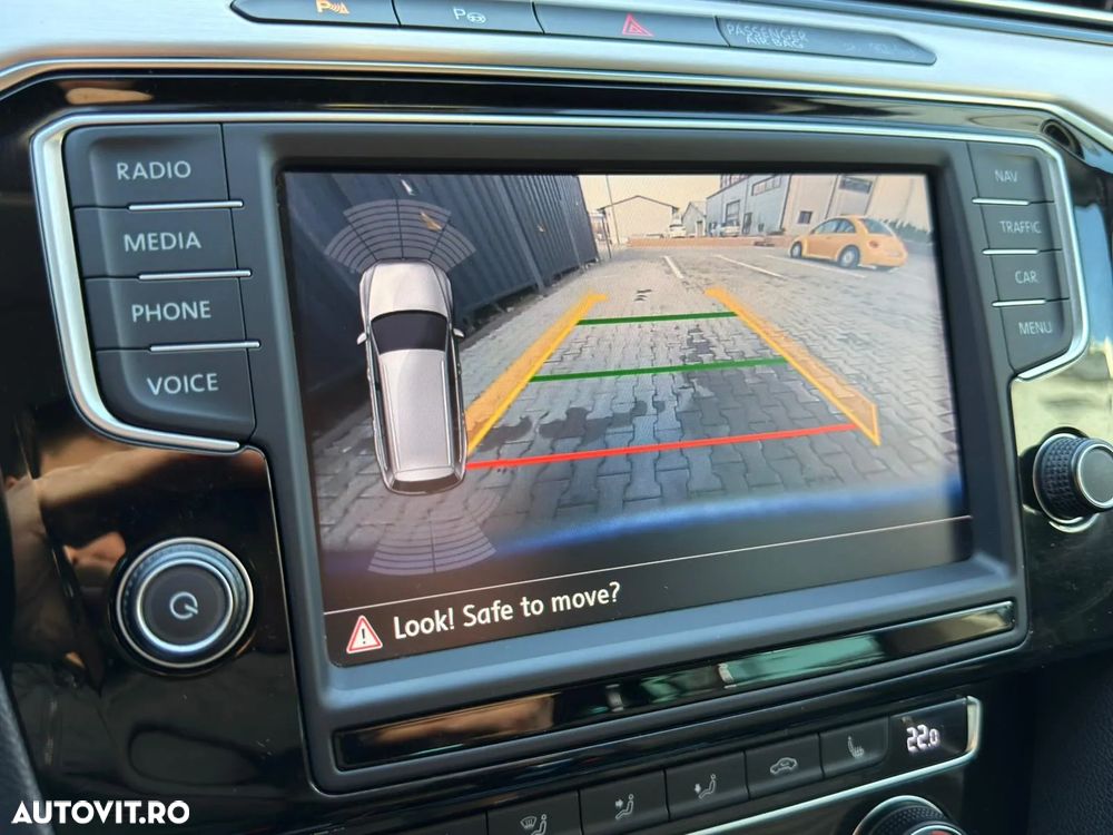 Volkswagen Passat Variant 2.0 TDI SCR 4Motion DSG (BMT) Highline - 23