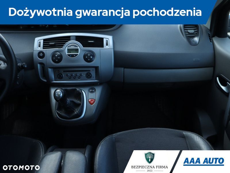 Renault Grand Scenic - 10