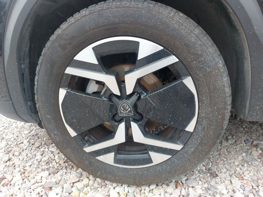 Peugeot 2008 1.2 PureTech GT S&S EAT8 - 11