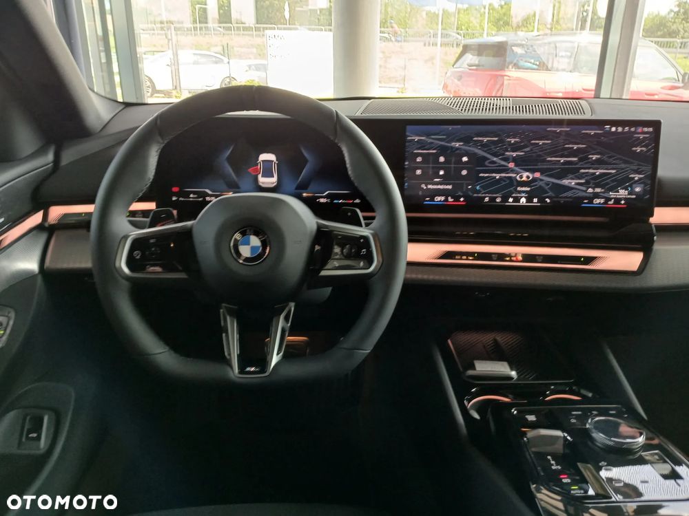 BMW Seria 5 520d xDrive mHEV - 17