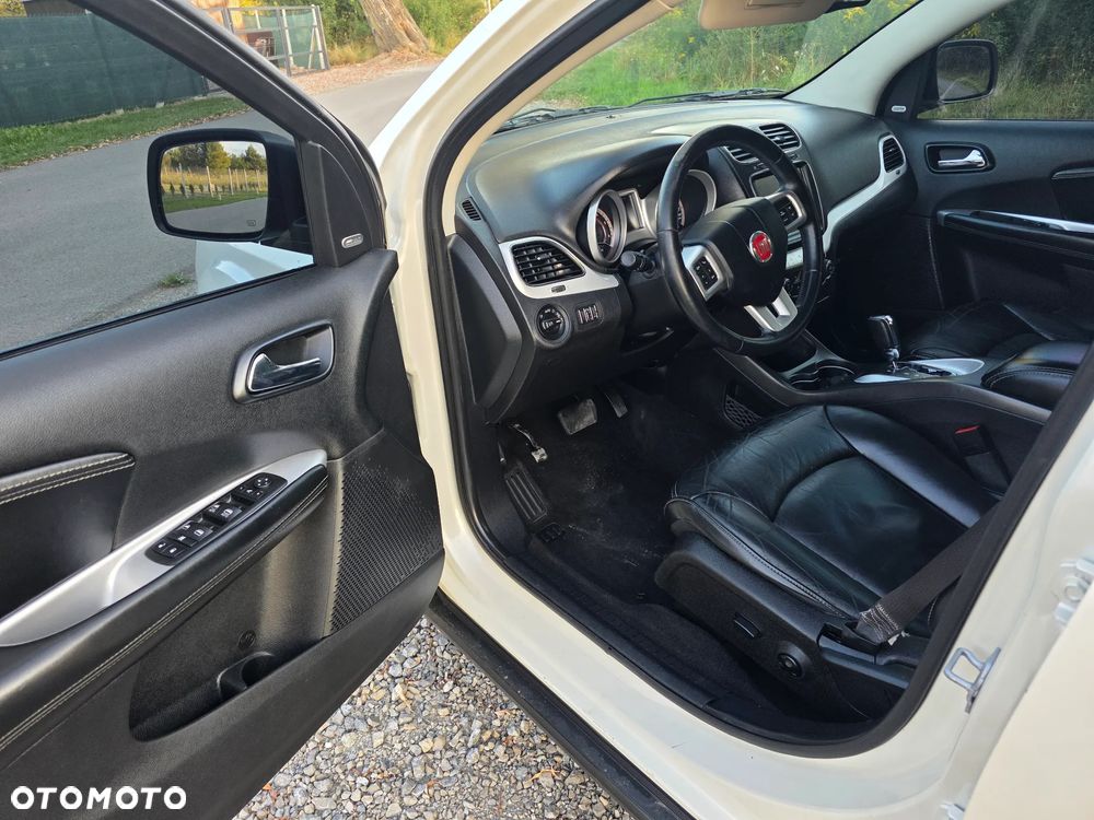 Fiat Freemont 2.0 Multijet 16V DPF Automatik Allrad Lounge - 28