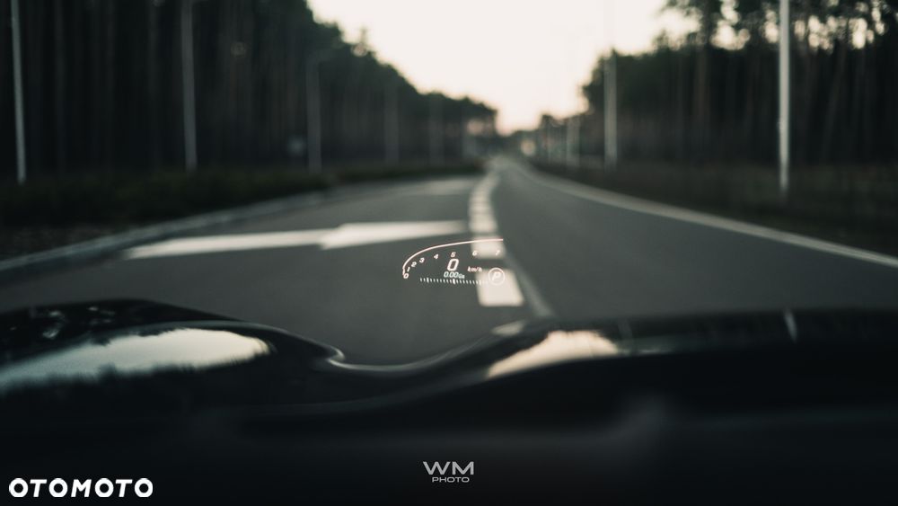 Chevrolet Corvette - 22