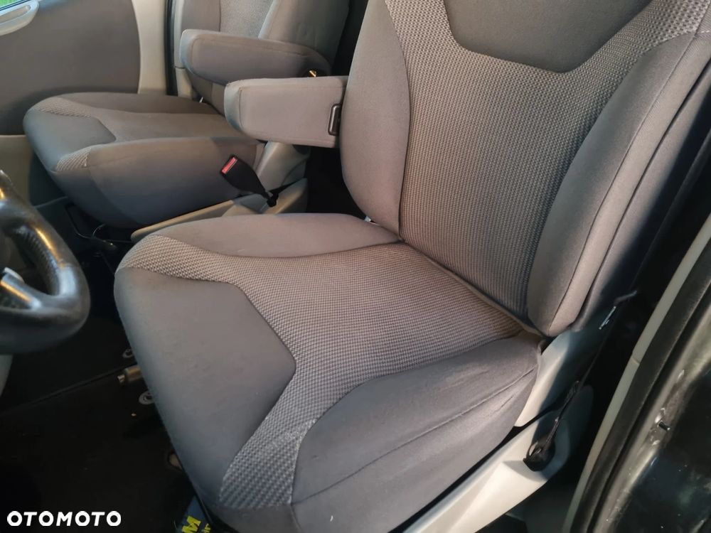 Opel Vivaro - 15
