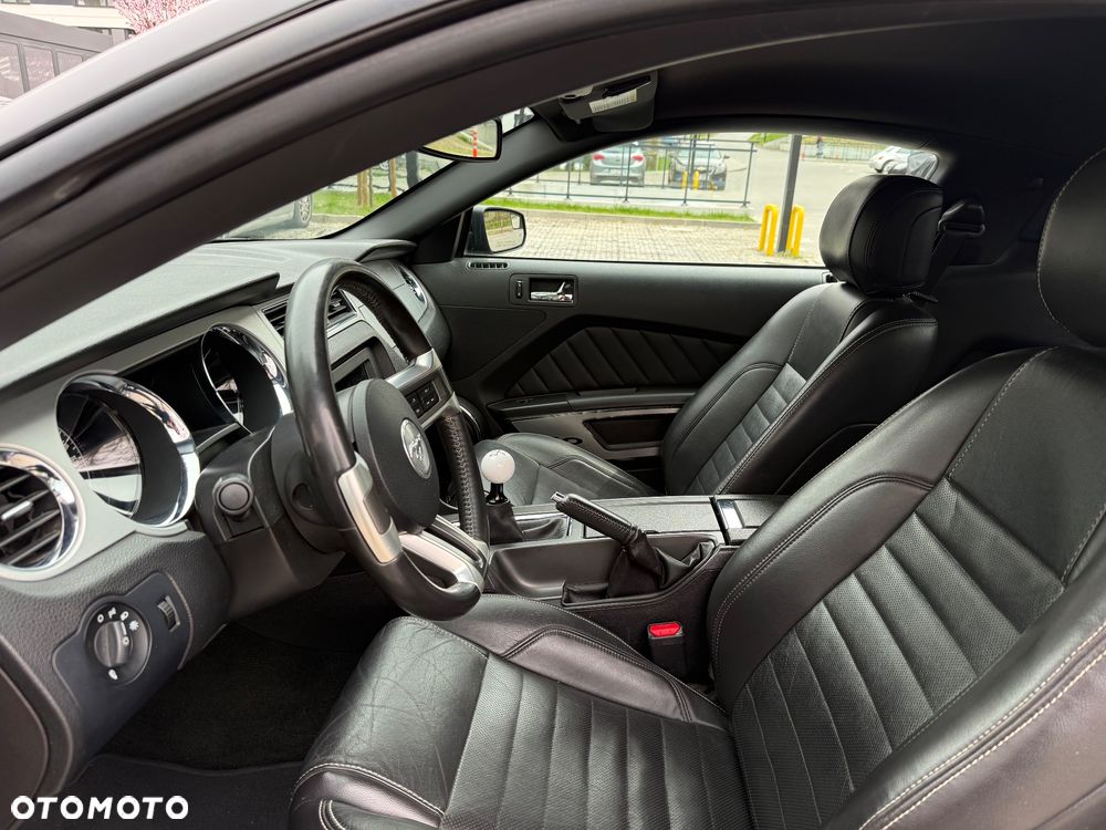 Ford Mustang 5.0 V8 GT - 9
