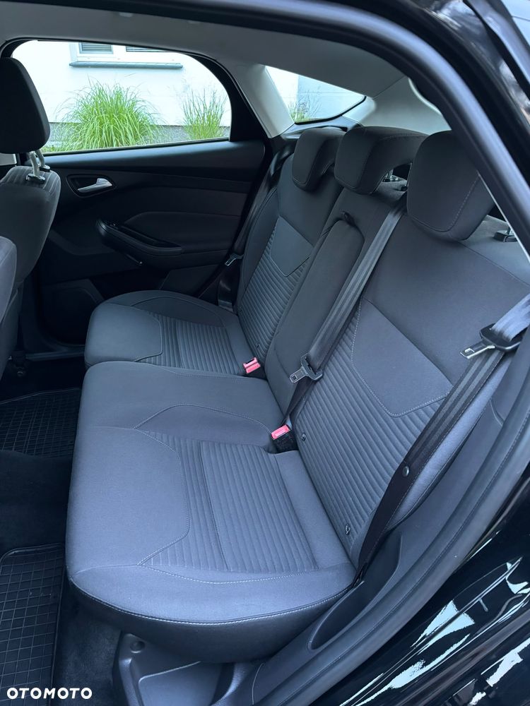 Ford Focus 1.0 EcoBoost Active Business - 19