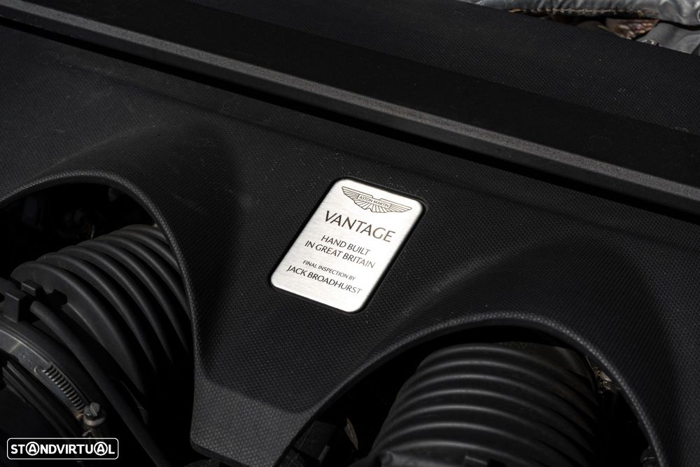 Aston Martin Vantage Coupe V8 - 13