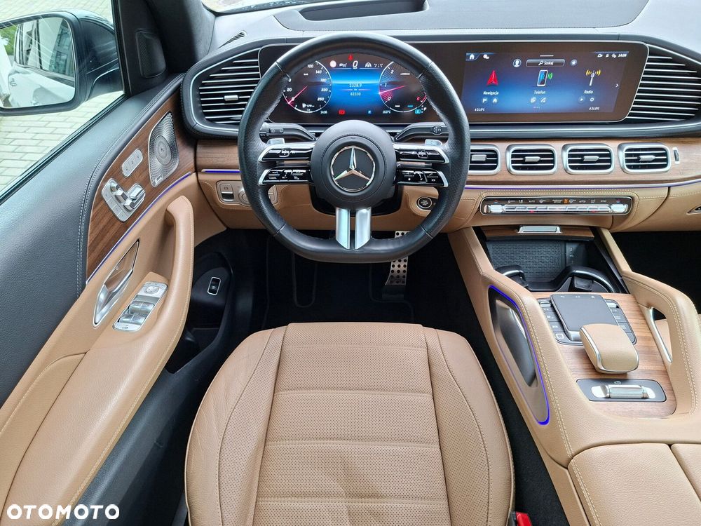 Mercedes-Benz GLS - 23