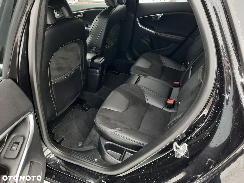 Volvo V40 D2 RDesign - 19