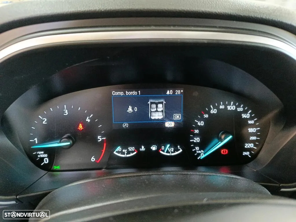 Ford Focus 1.5 TDCi EcoBlue Business - 9