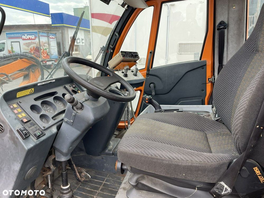 Multicar Multicar M-3  Kosiarka Teleskopowa posypywarka pług 2008 - 10