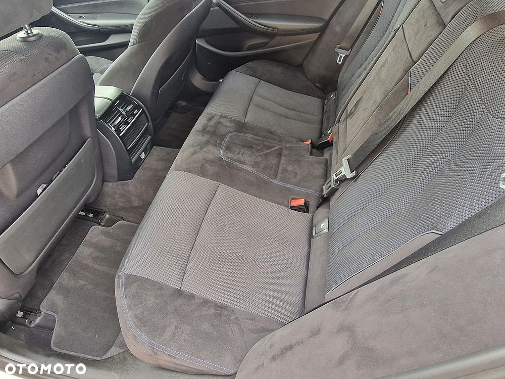 BMW Seria 5 520d M Sport sport - 10