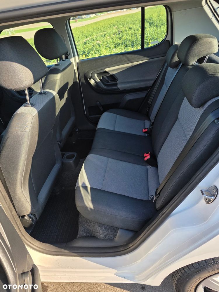 Skoda Fabia 1.2 12V Active Plus - 14