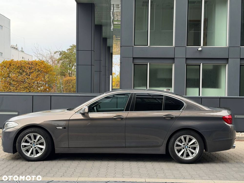 BMW 5 Series 2012 photo 5