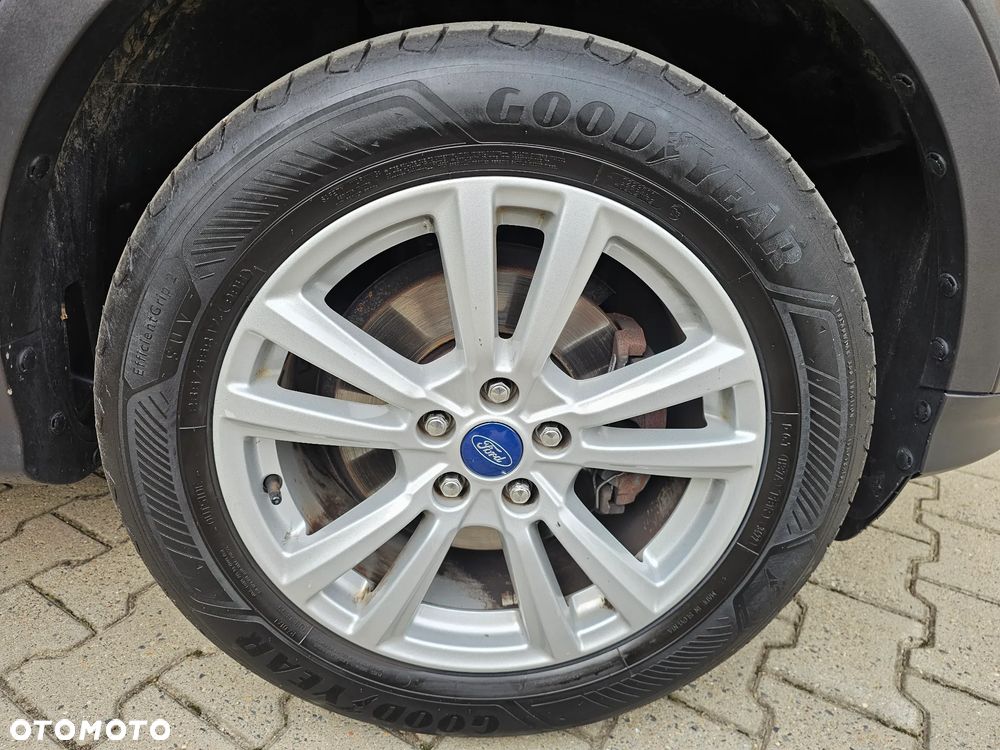 Ford Kuga - 8