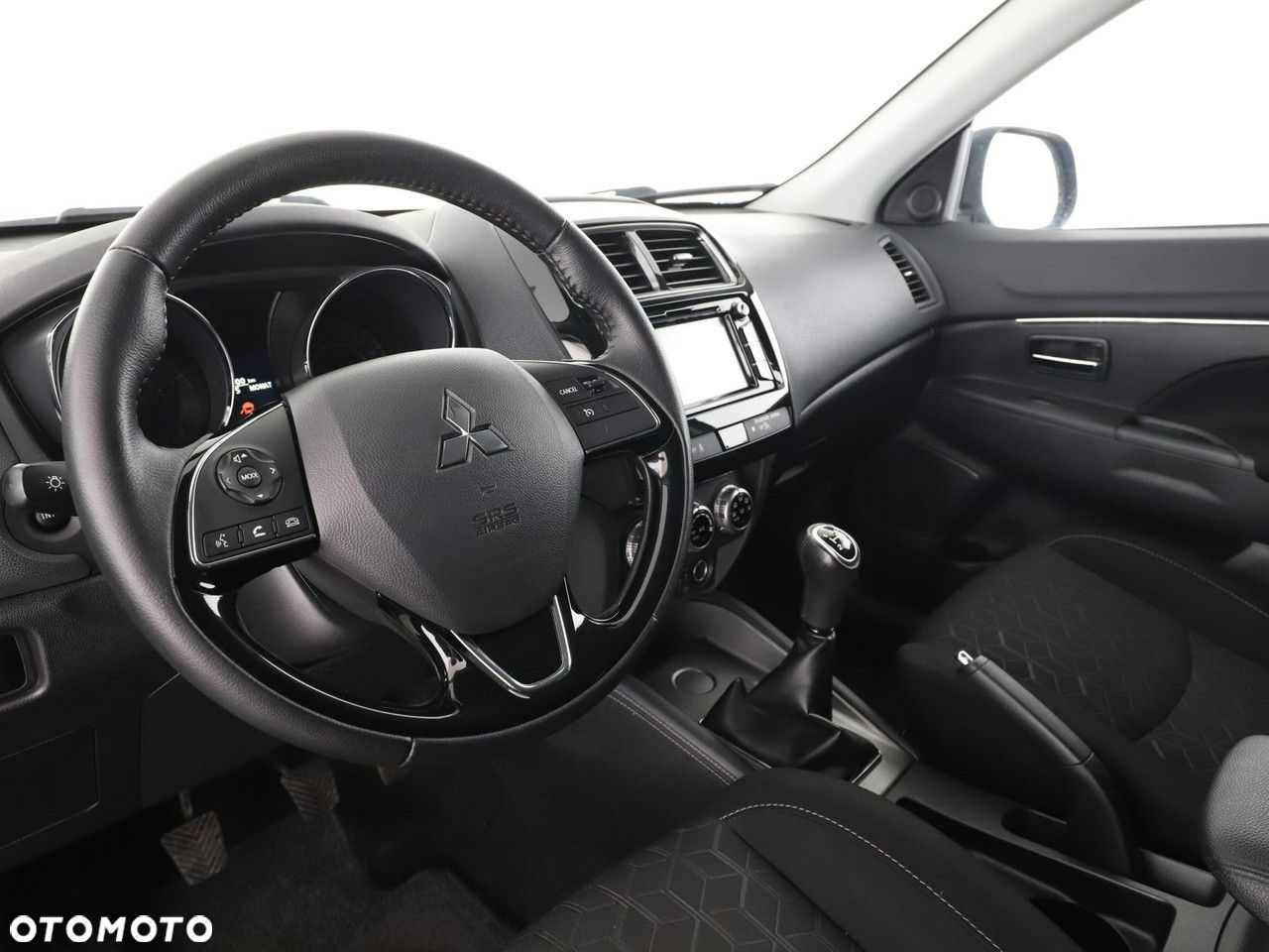 Mitsubishi ASX 2.0 2WD Intro Edition - 14
