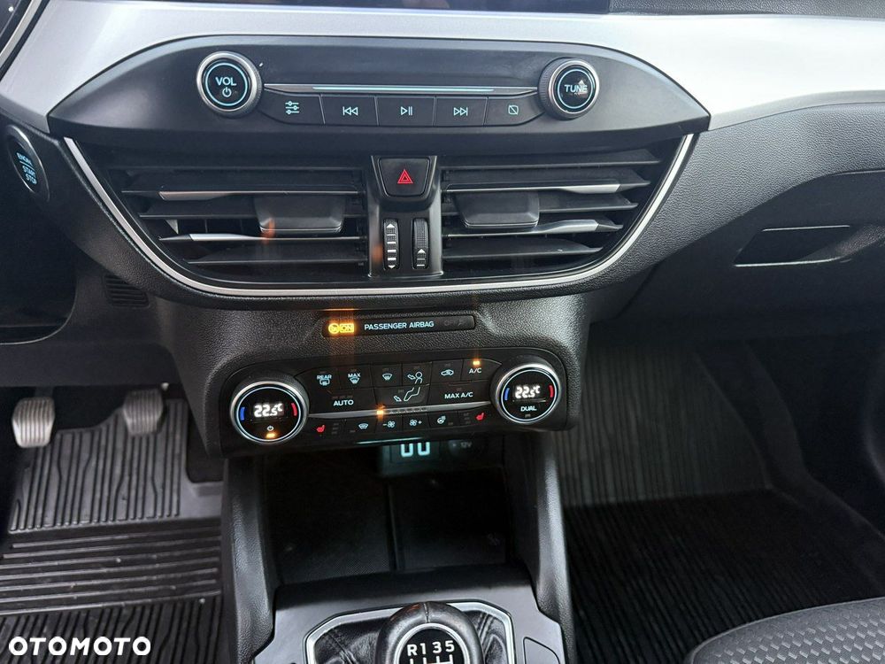 Ford Focus - 24