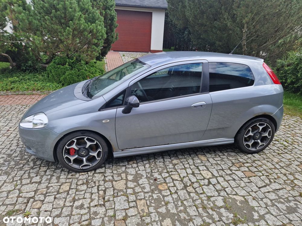 Fiat Grande Punto - 2