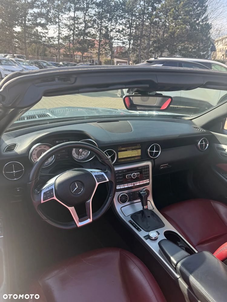 Mercedes-Benz SLK 350 - 7