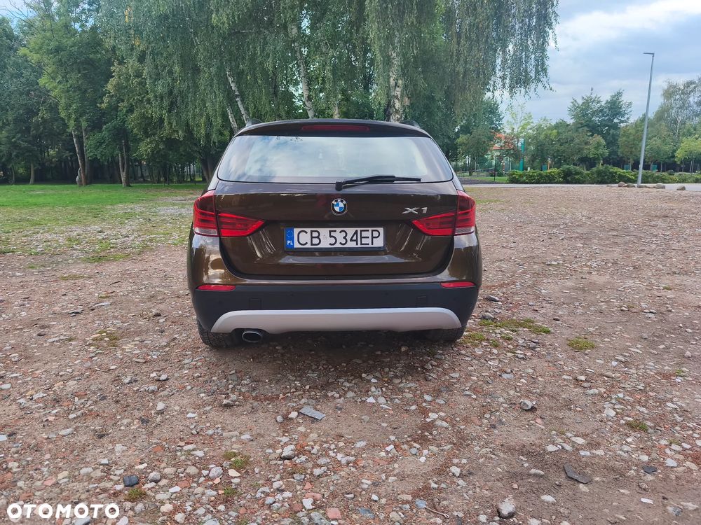 BMW X1 xDrive18d - 14