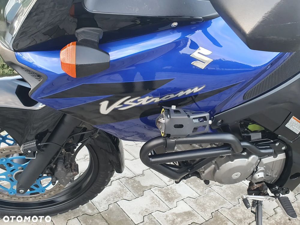 Suzuki V-STROM - 33
