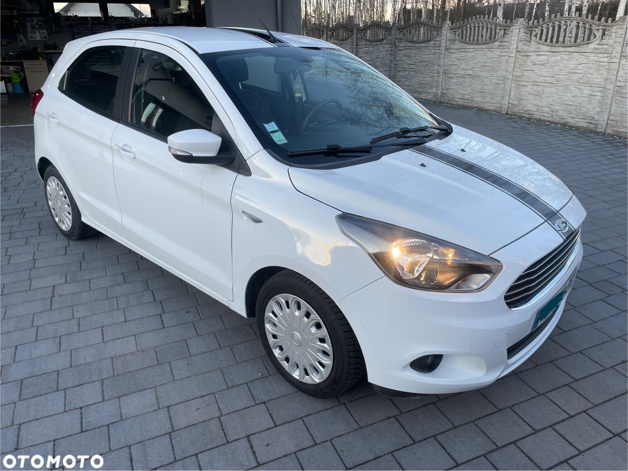 Ford Ka+ 1.2 Ti-VCT Black Edition - 1